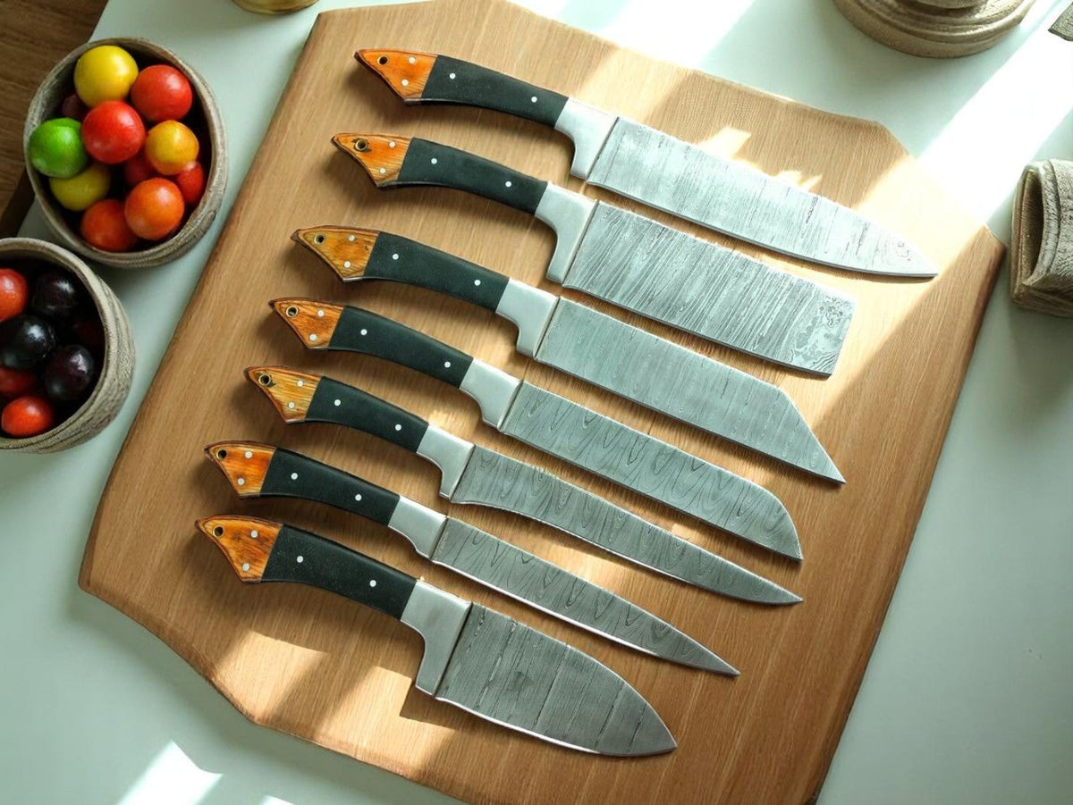 Seven-piece Damascus knife set with buffalo horn handles