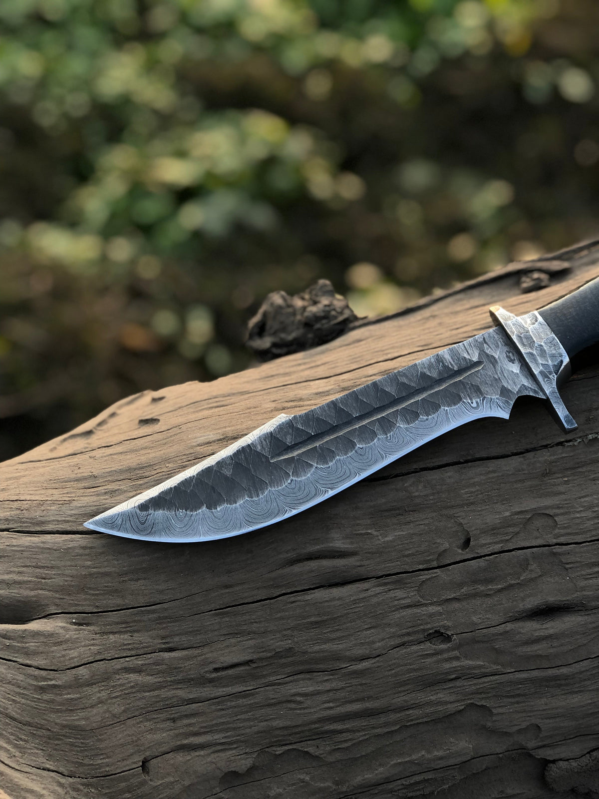 The Resin Horn Damascus Bowie | Texan Knives