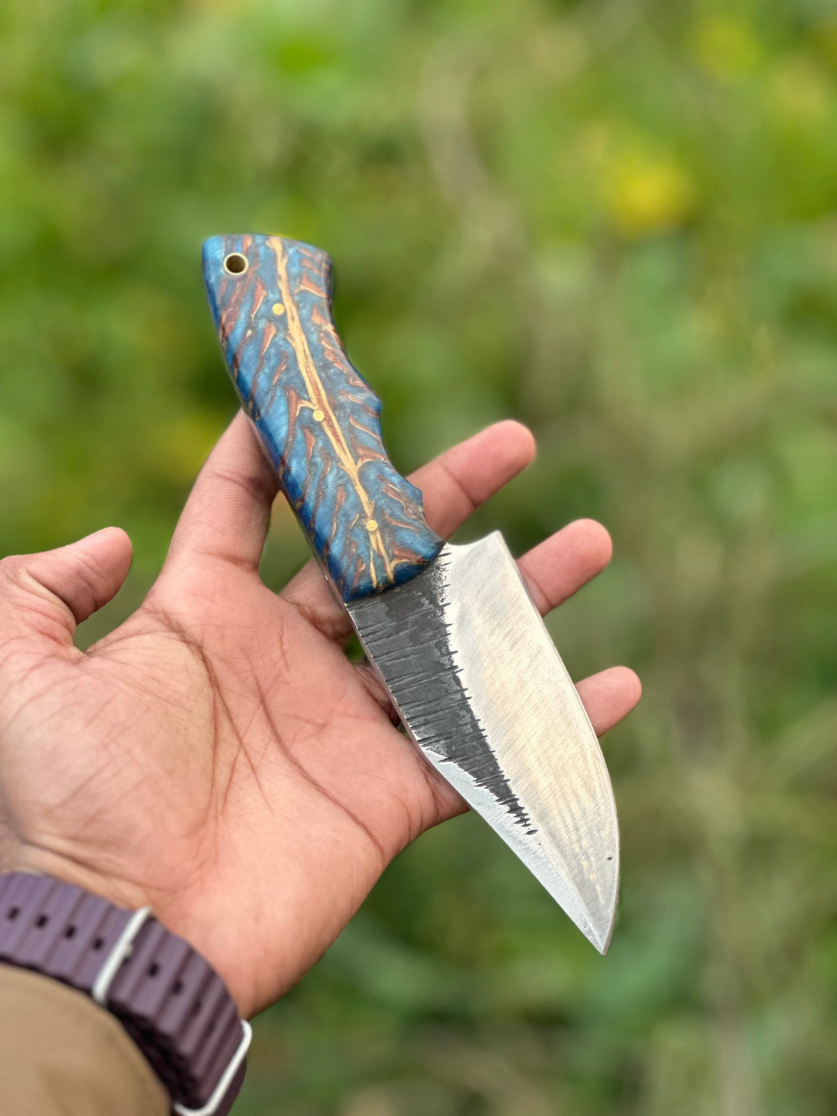 The D2 Pine Cone Resin Hunting Knife | Texan Knives