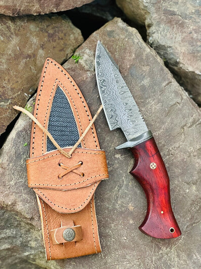 The Pakkawood Damascus Guard Skinner | Texan Knives