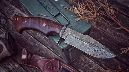The Rosewood Damascus Guard Hunting Knife | Texan Knives