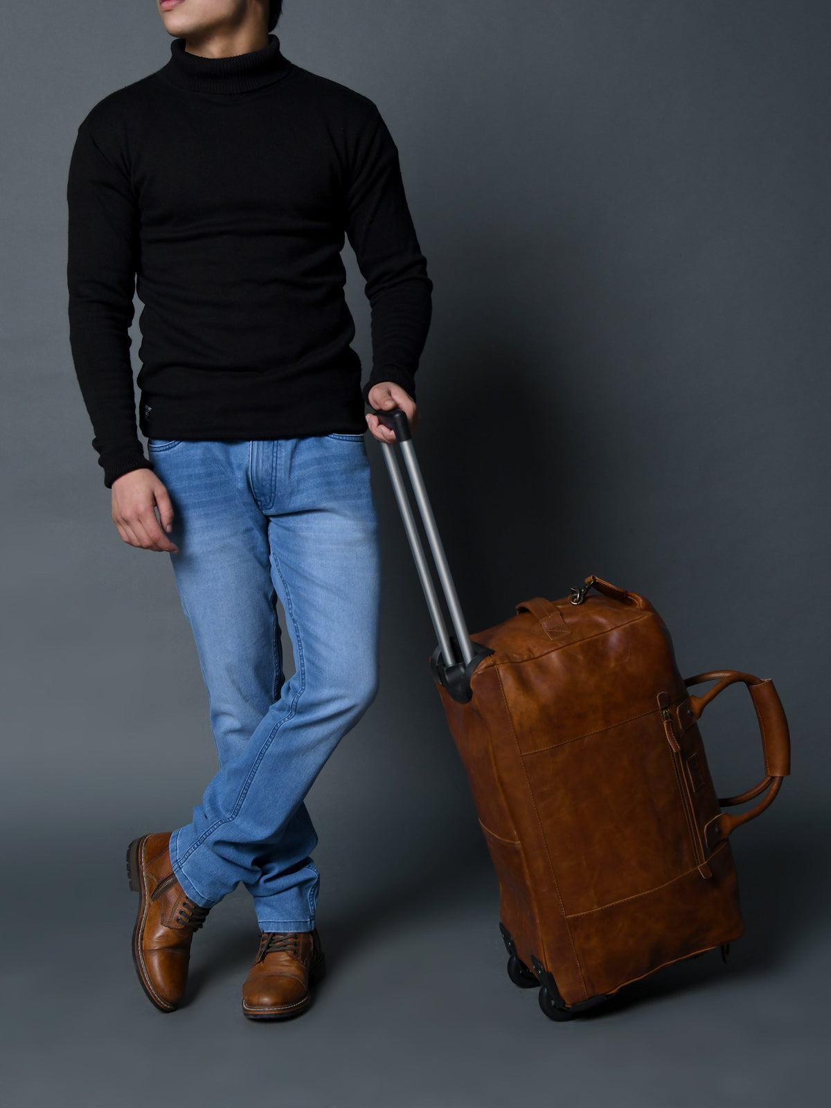 Harbor Rolling Leather Duffle by Classy Leather Bags, view 9