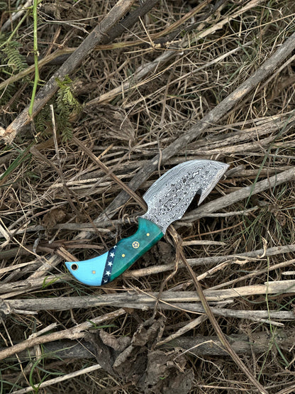 The Non-Slip Resin Guthook Skinner | Texan Knives