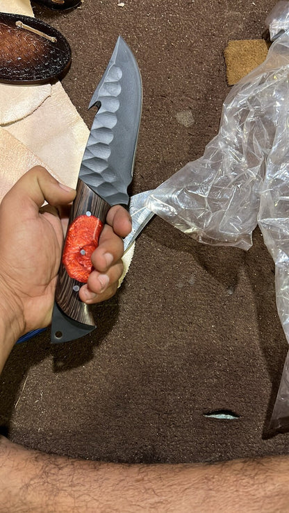 The J2 Steel Wangi Wood Skinner | Texan Knives