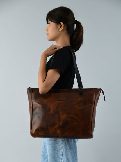 Buffalo leather office tote with shoulder strap and magnetic closure, view 4