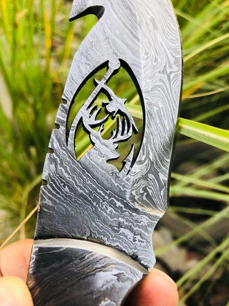 The Wire-Cut Damascus Antler Skinner | Texan Knives