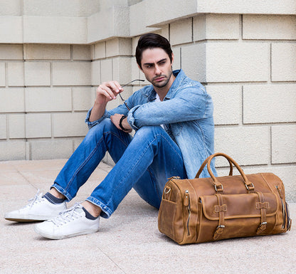 The Crazy Horse Leather Holdall, view 14