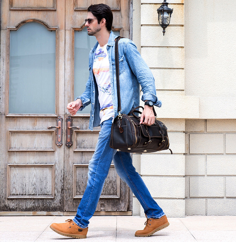 The Crazy Horse Leather Holdall
