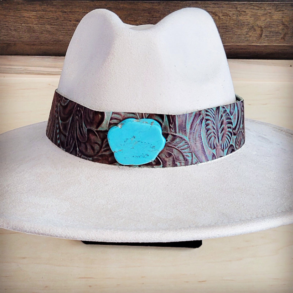 Floral leather hat band with howlite, view 2
