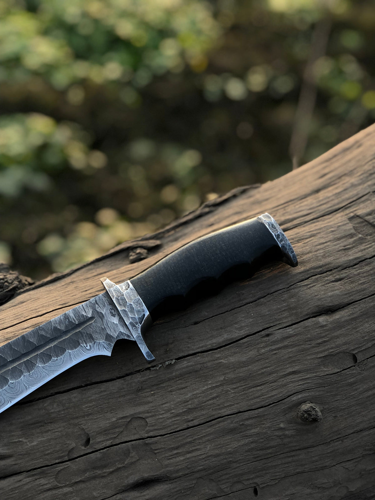 The Resin Horn Damascus Bowie | Texan Knives