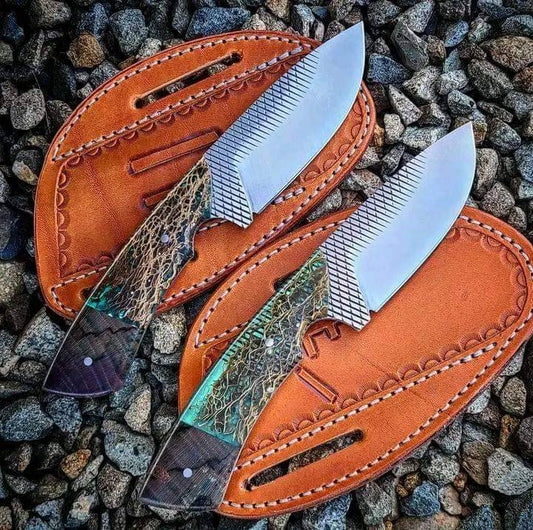 J2 steel bull cutter knife with resin handle and leather sheath