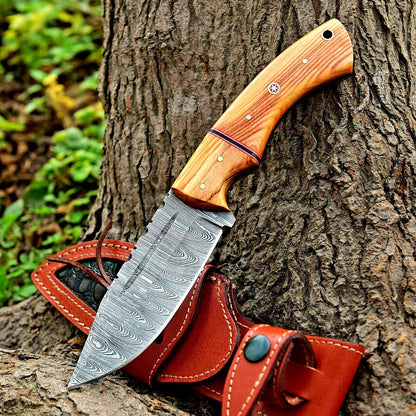 The 10-Inch Olive Wood Hunting Knife | Texan Knives