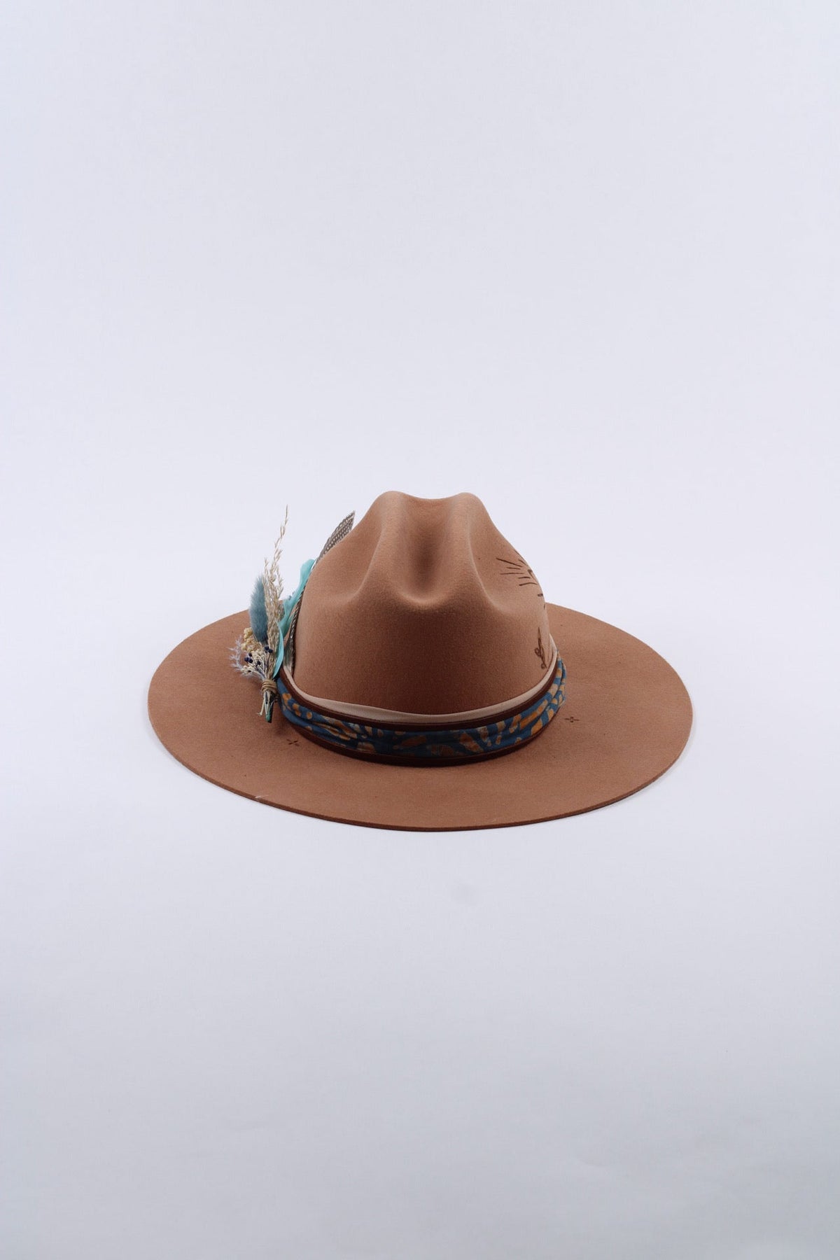 Tan wool flat brim cattleman hat with a hand-burned sunset and mountain design, view 2