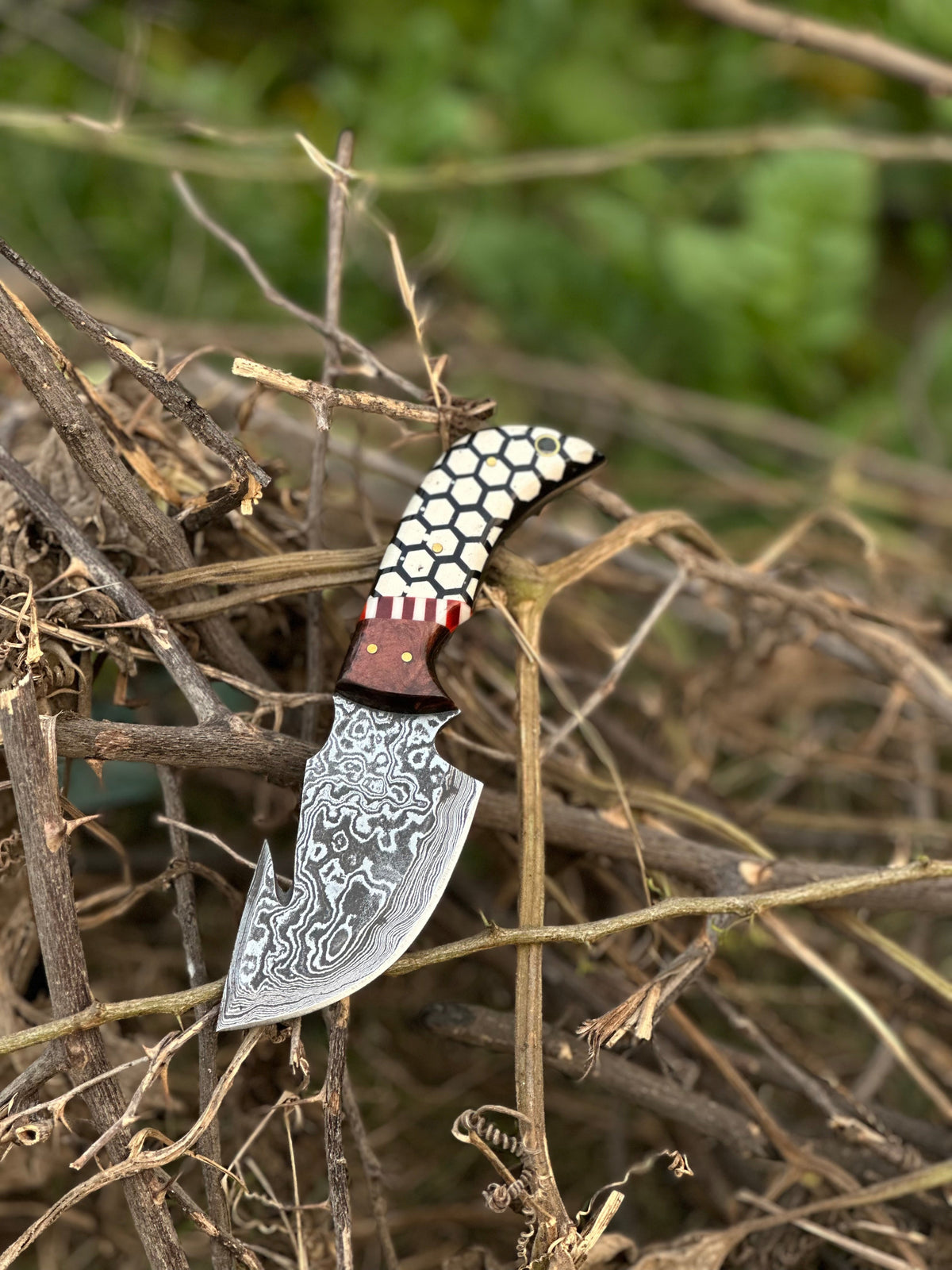The Rosewood and Resin Guthook Skinner | Texan Knives