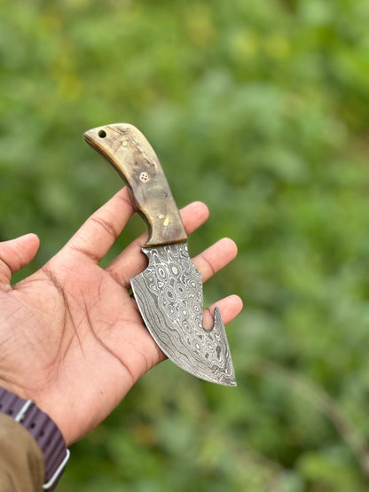 The Sheep Horn Guthook Skinner | Texan Knives