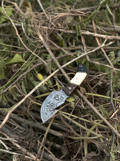 The Camel Bone Guthook Skinner | Texan Knives