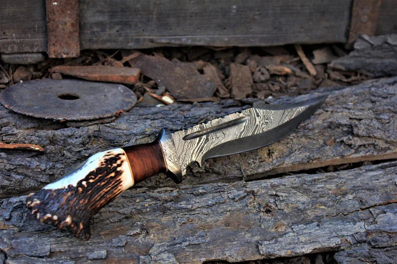 The Stag Crown Rosewood Bowie | Texan Knives