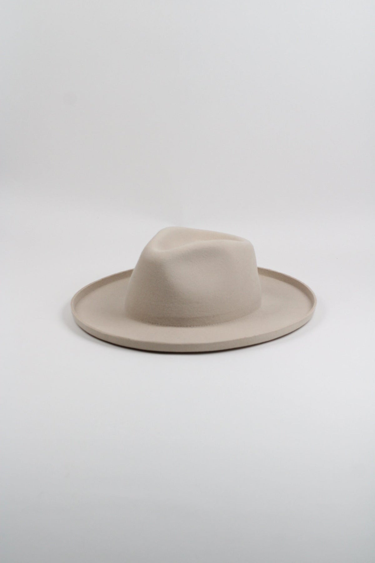Ivory wool felt hat with a teardrop crown and pencil-rolled brim, view 3