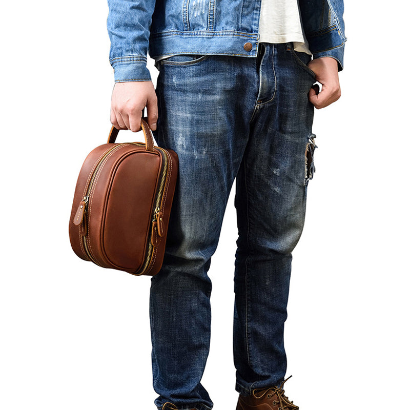 The Full-Grain Leather Wash Bag, view 4