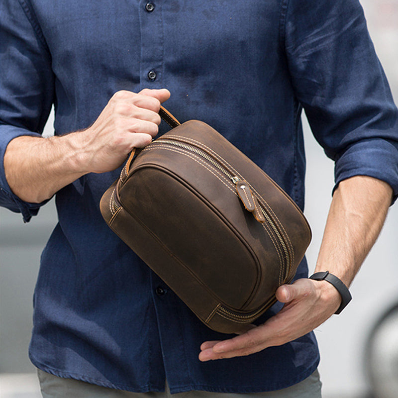 The Full-Grain Leather Wash Bag, view 2