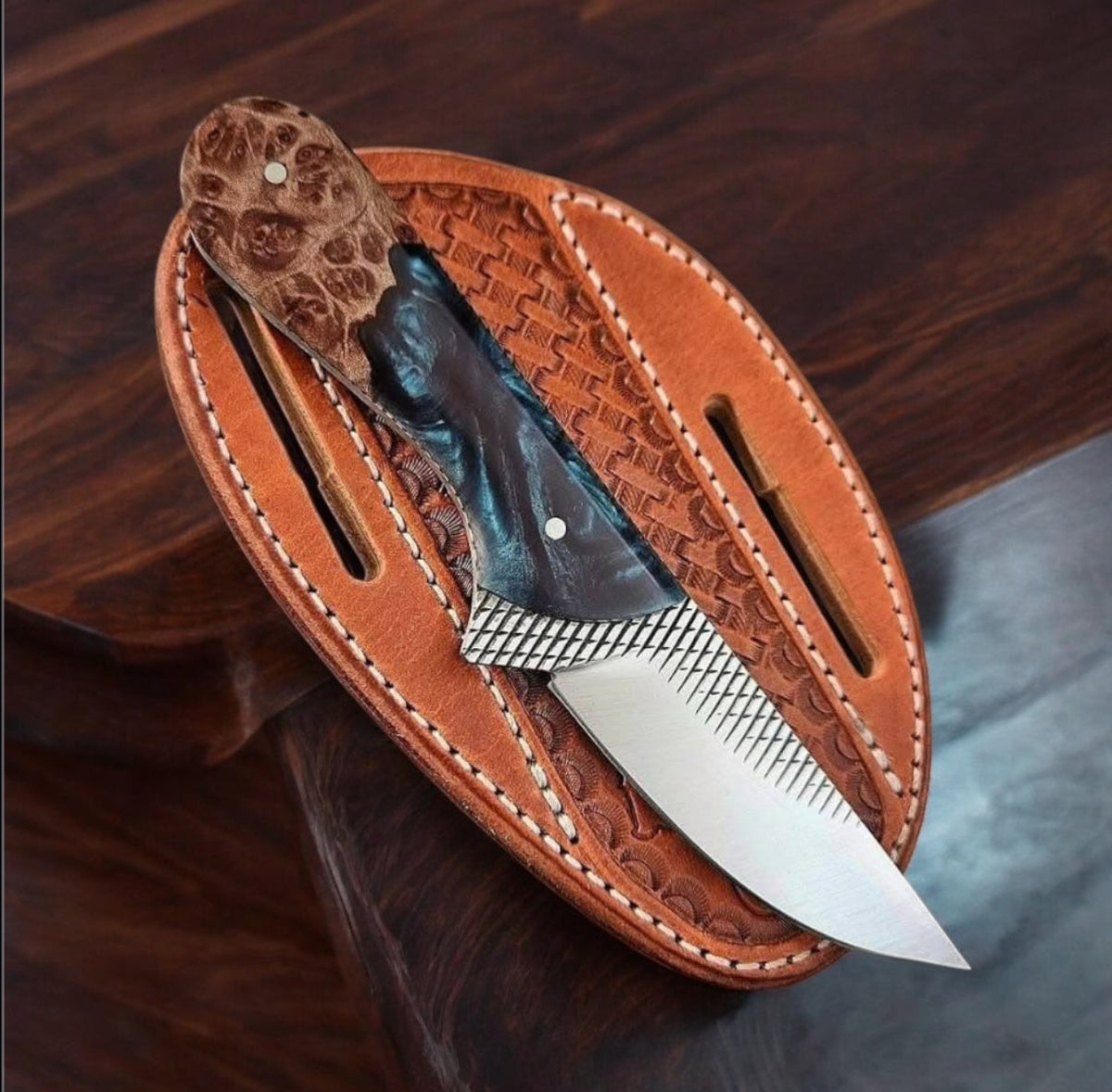 Rasp steel cowboy knife with a resin and natural wood handle and leather sheath