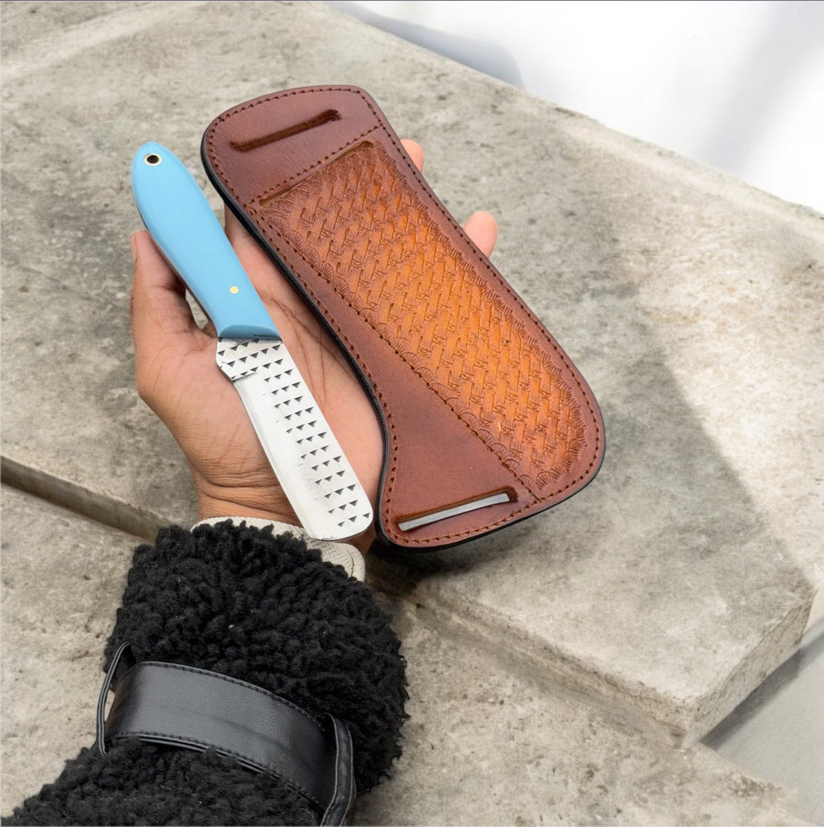 Rasp tool steel cowboy bull cutter with resin handle and genuine leather sheath