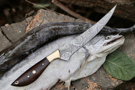 Damascus fillet knife with rosewood handle, brass bolster and leather sheath