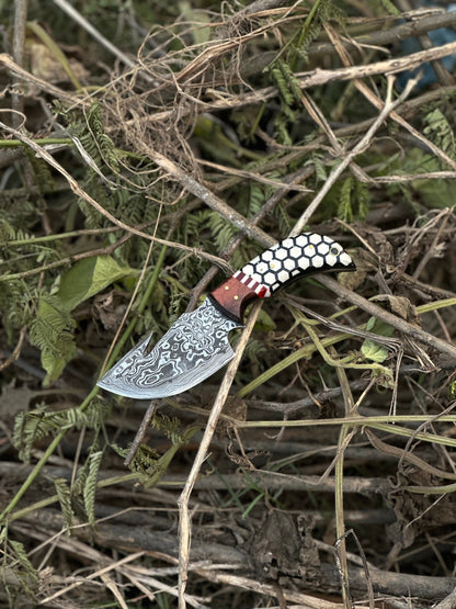 The Rosewood and Resin Guthook Skinner | Texan Knives