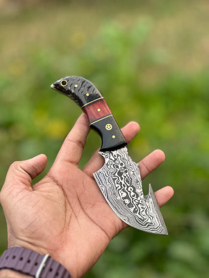 The 7.5-Inch Resin Guthook Skinner | Texan Knives