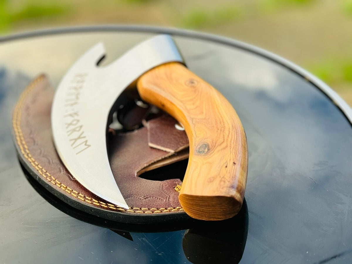 The J2 Steel Pizza Cutter with Cover | Texan Knives