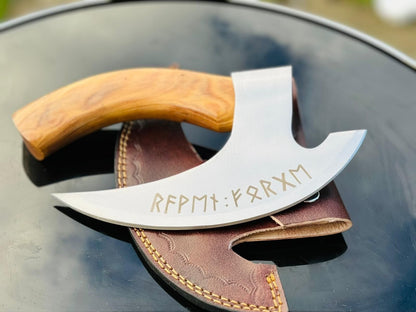 The J2 Steel Pizza Cutter with Cover | Texan Knives
