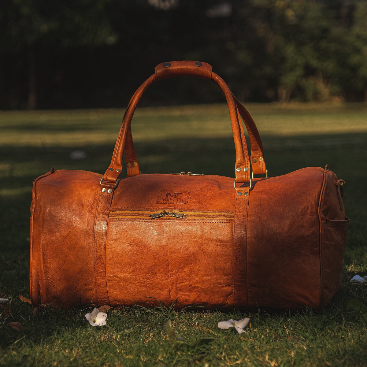 The Belgium Leather Weekender, view 3