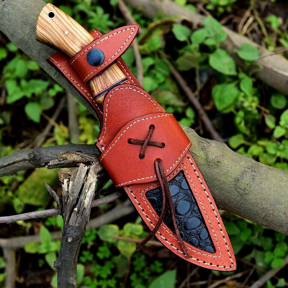 The 10-Inch Olive Wood Hunting Knife | Texan Knives
